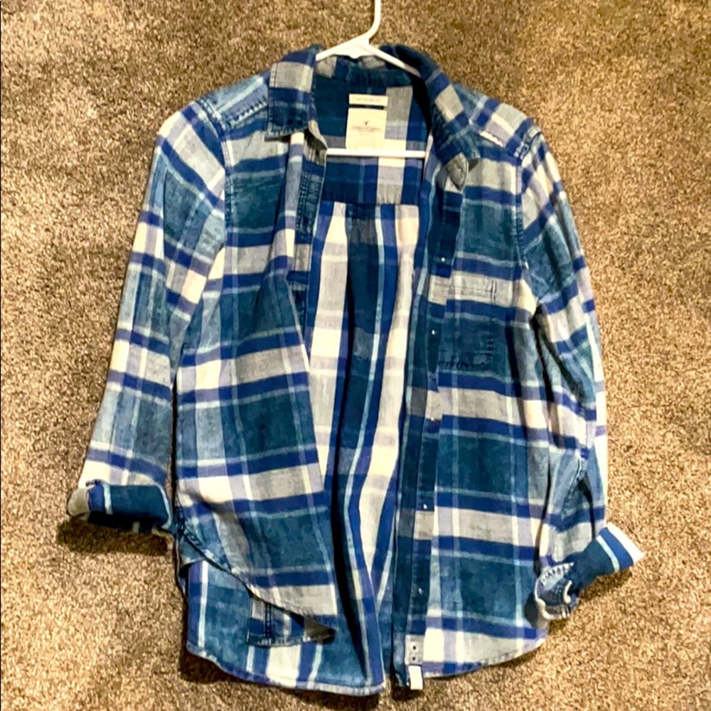 American eagle boyfriend fit flannel shirt.